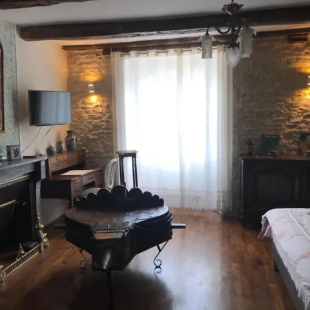 Chez Zoiseau Et Zoiseautte * Chassigny