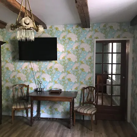 Chez Zoiseau Et Zoiseautte Alojamento de Acomodação e Pequeno-almoço