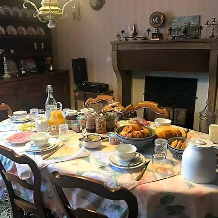 Chez Zoiseau Et Zoiseautte Bed & Breakfast Chassigny