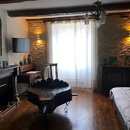 Chez Zoiseau Et Zoiseautte Bed & Breakfast